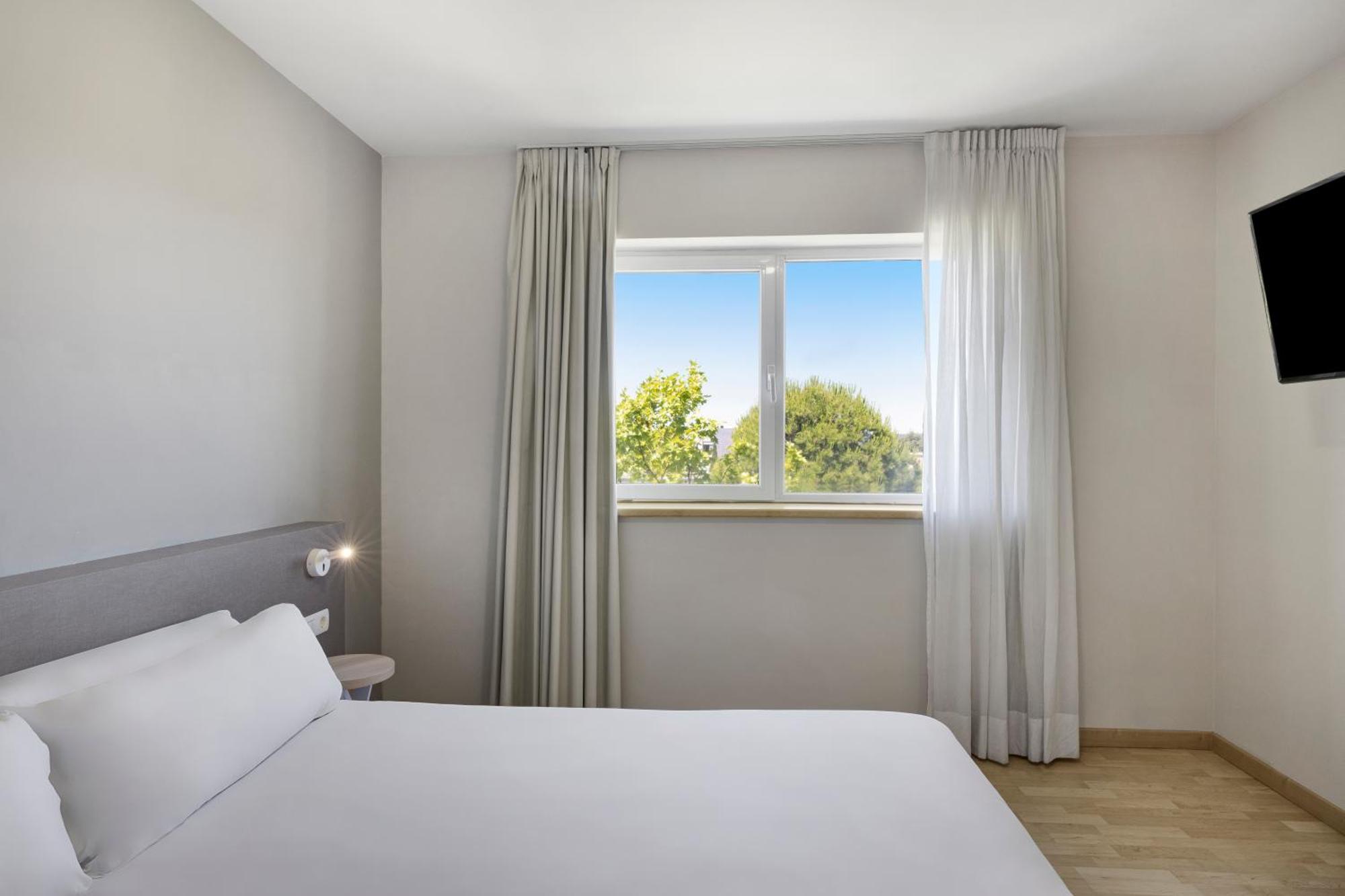 B&B Hotel Madrid Las Rozas Exteriör bild